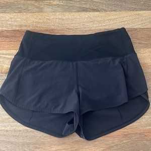 Lululemon Speed Up Low Rise Shorts 2.5”